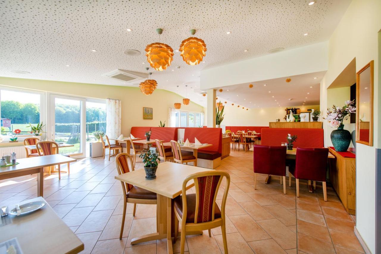 Waldesblick, Hotel-Restaurant Lahr  Extérieur photo