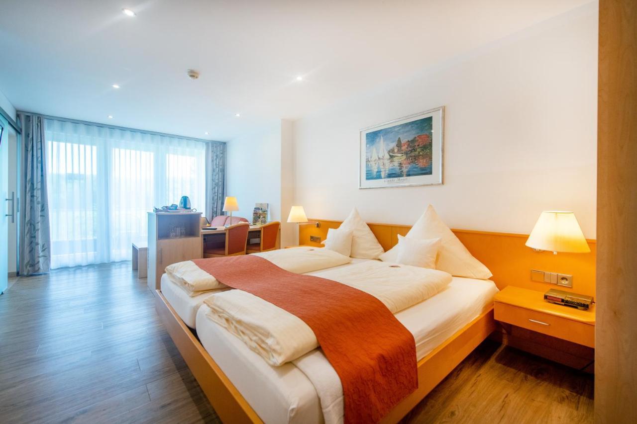 Waldesblick, Hotel-Restaurant Lahr  Extérieur photo