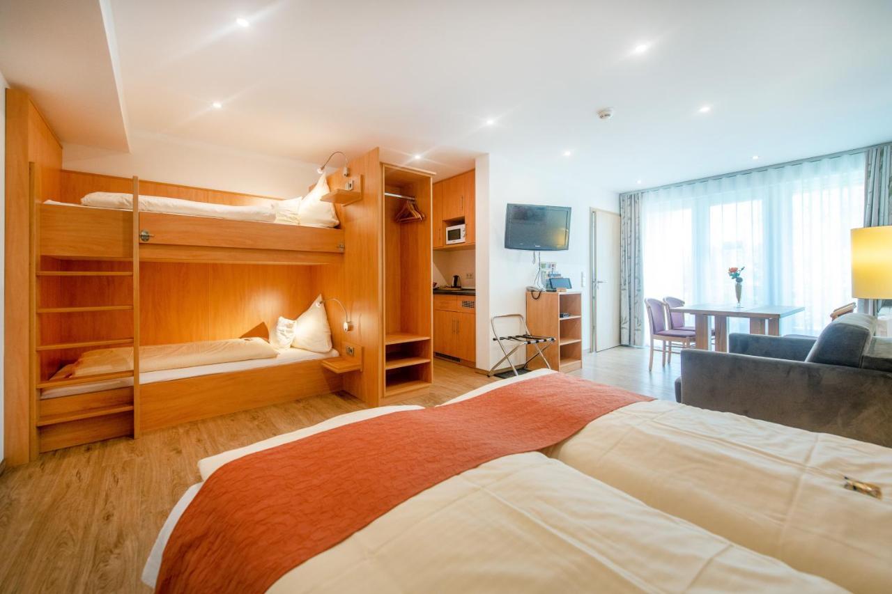 Waldesblick, Hotel-Restaurant Lahr  Extérieur photo