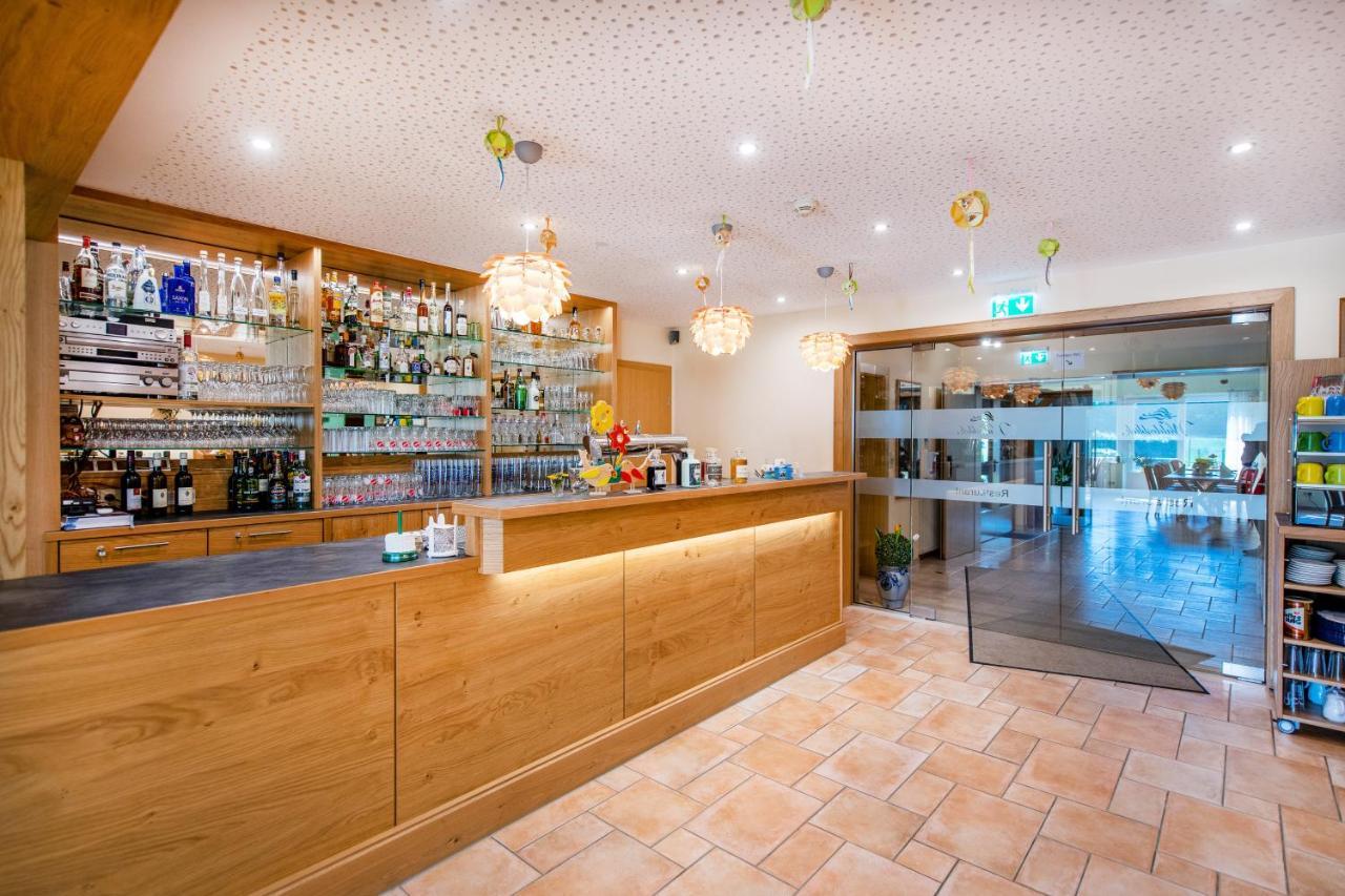 Waldesblick, Hotel-Restaurant Lahr  Extérieur photo