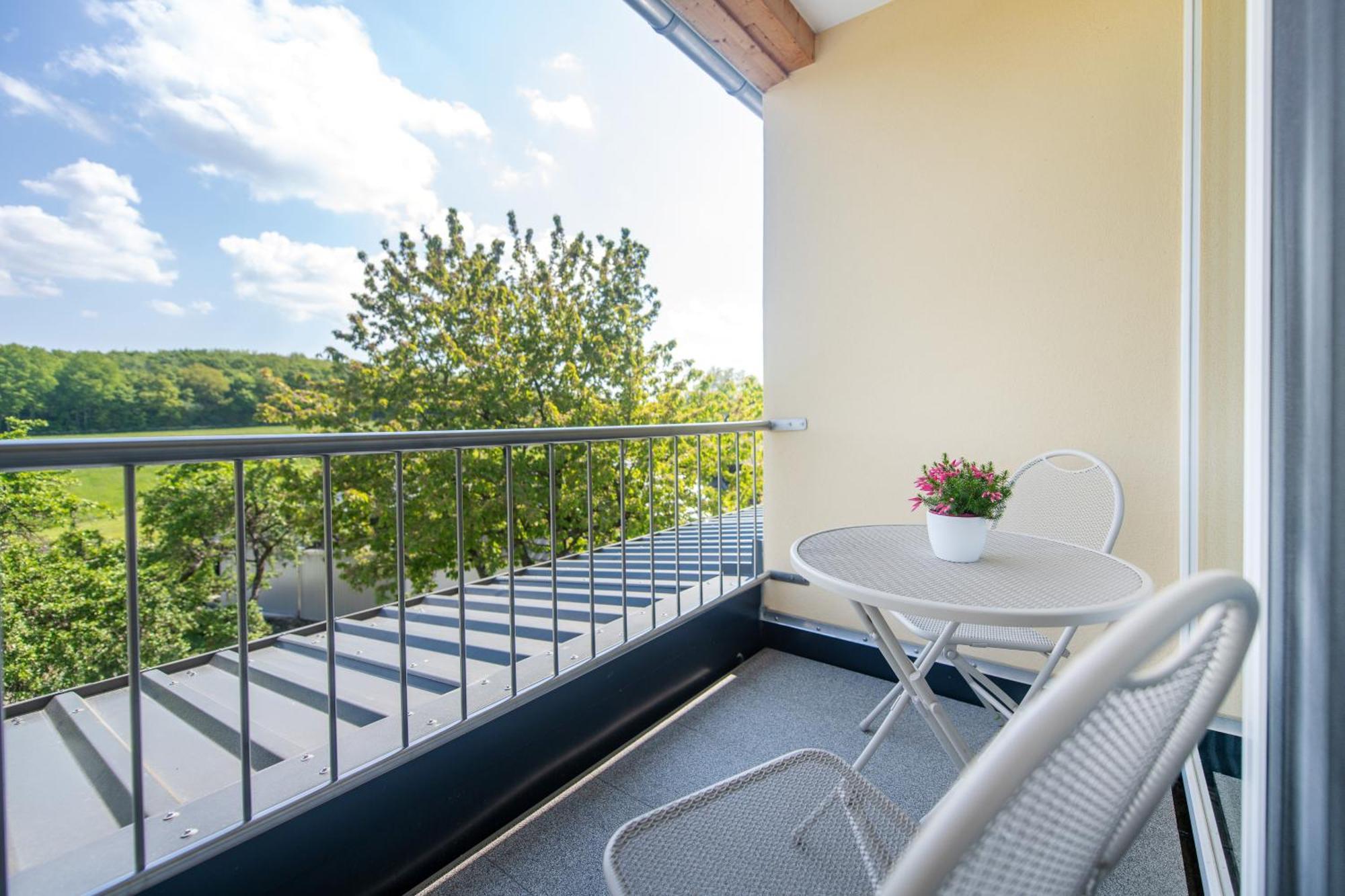 Waldesblick, Hotel-Restaurant Lahr  Extérieur photo